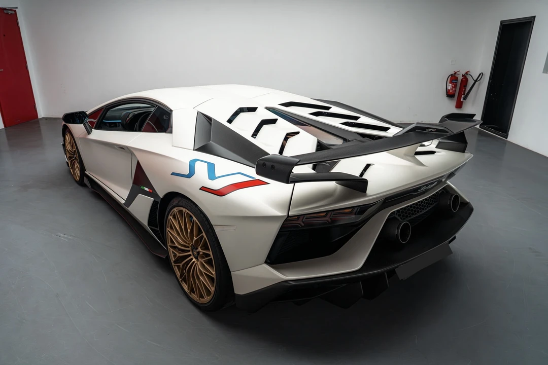 2019 Lamborghini Aventador SVJ LP770-4 - Image 7 of 31