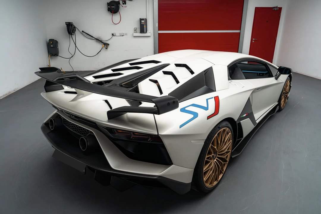 2019 Lamborghini Aventador SVJ LP770-4 - Image 9 of 31