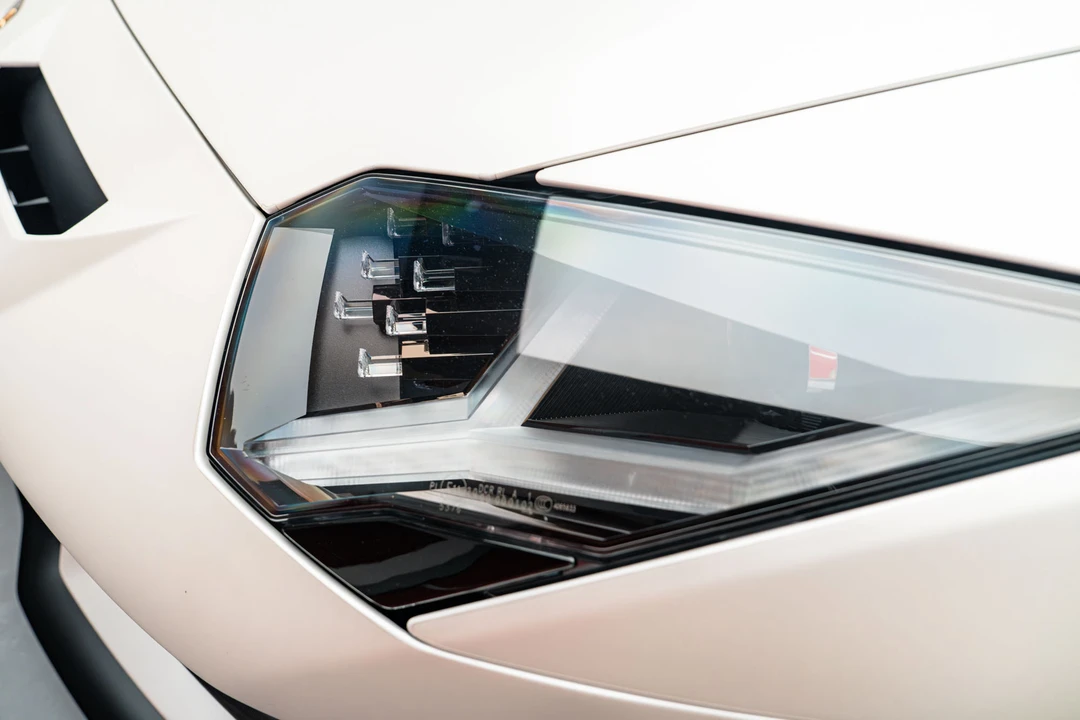 2019 Lamborghini Aventador SVJ LP770-4 - Image 29 of 31
