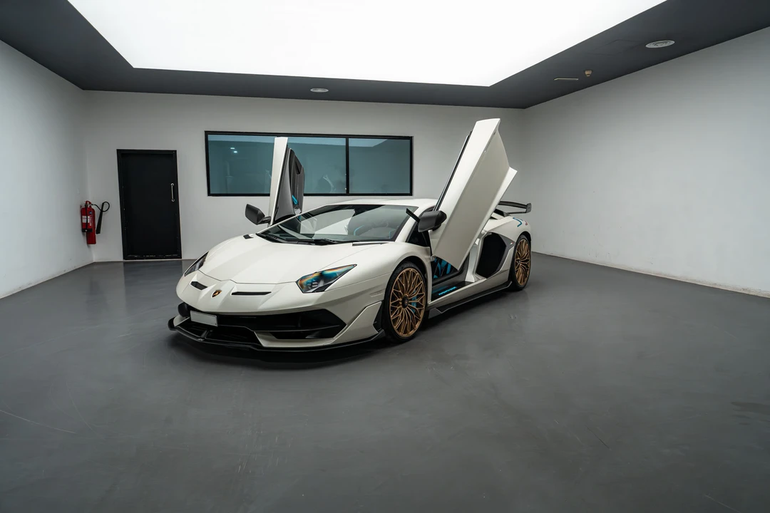 2019 Lamborghini Aventador SVJ LP770-4 - Image 13 of 31