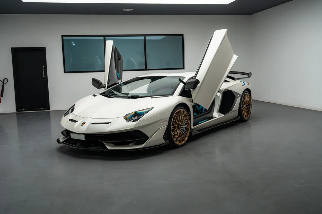 2019 Lamborghini Aventador SVJ LP770-4 - Image 14 of 31