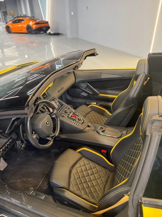 2019 Lamborghini Aventador S LP740-4 - Image 8 of 12