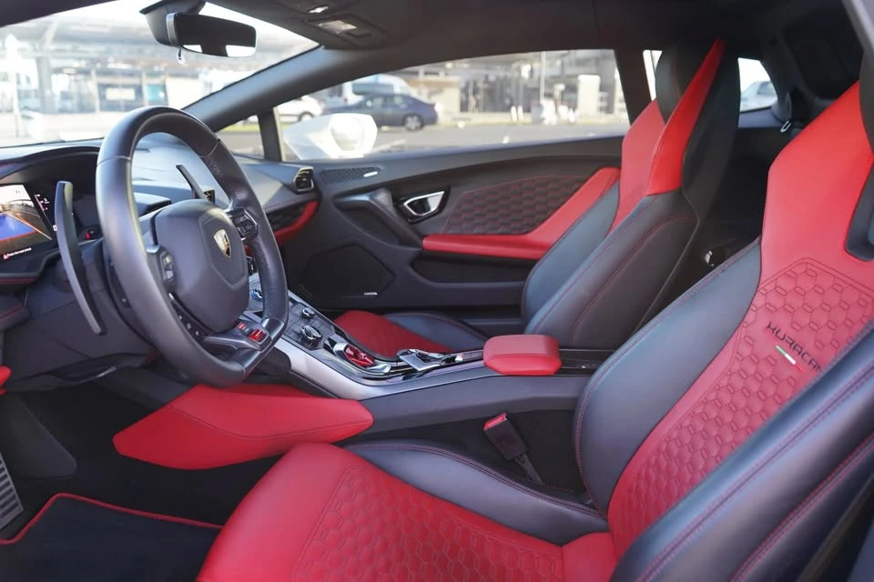 2019 Lamborghini Huracan - Image 11 of 20