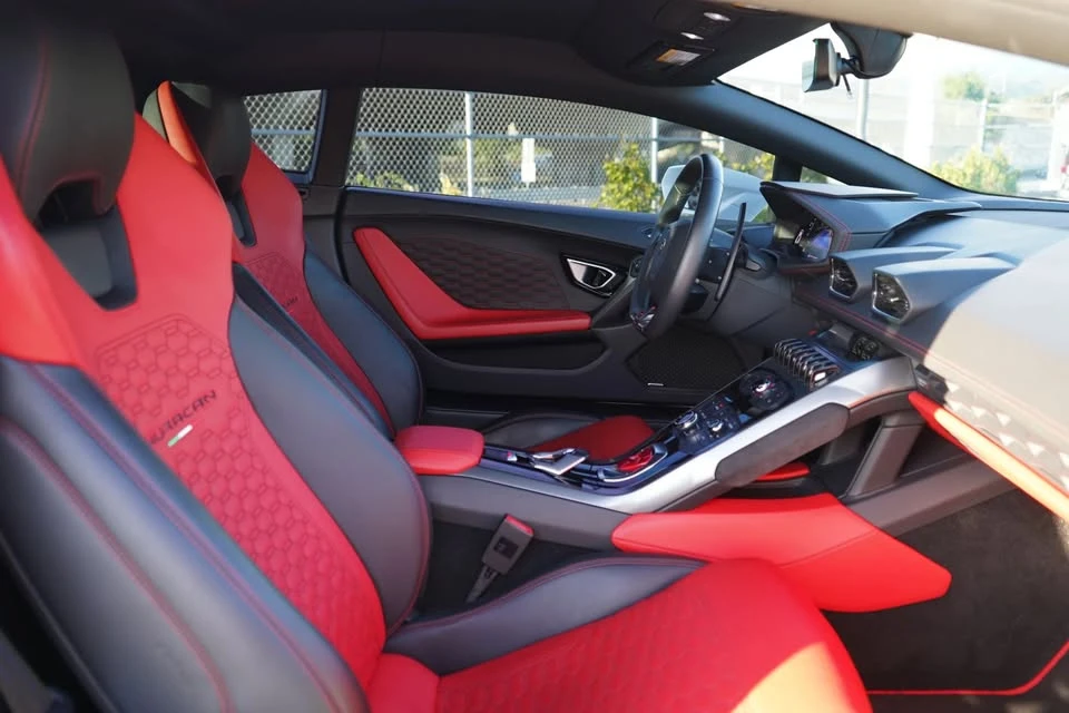 2019 Lamborghini Huracan - Image 14 of 20