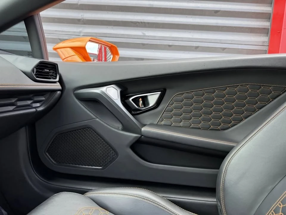 2019 Lamborghini Huracan - Image 15 of 20