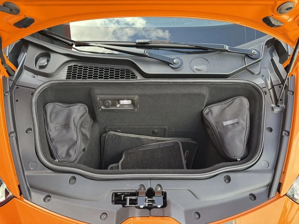 2019 Lamborghini Huracan - Image 19 of 20