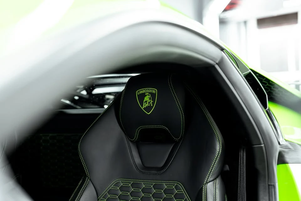 2019 Lamborghini Huracan - Image 14 of 18