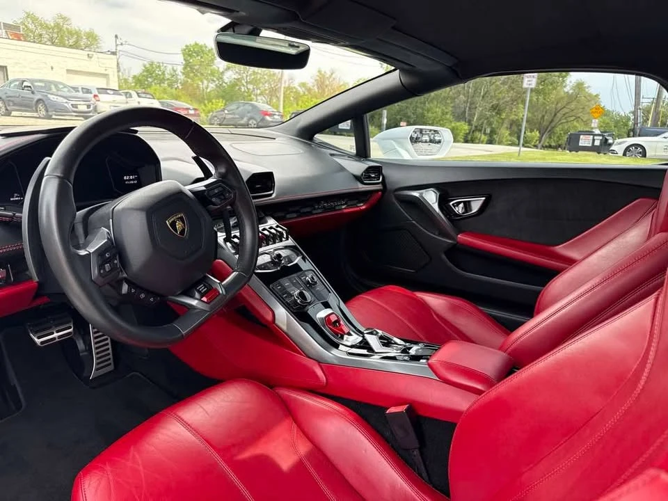 2019 Lamborghini Huracan - Image 17 of 20