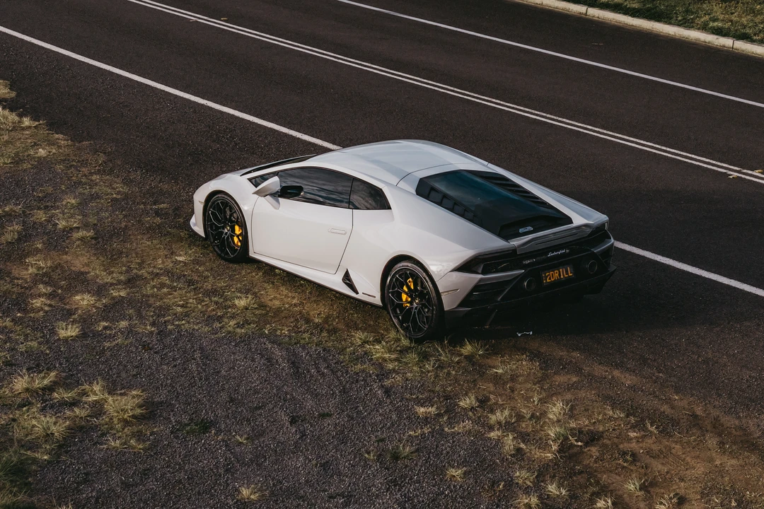 2019 Lamborghini Huracan LP640-4 EVO - Image 13 of 31