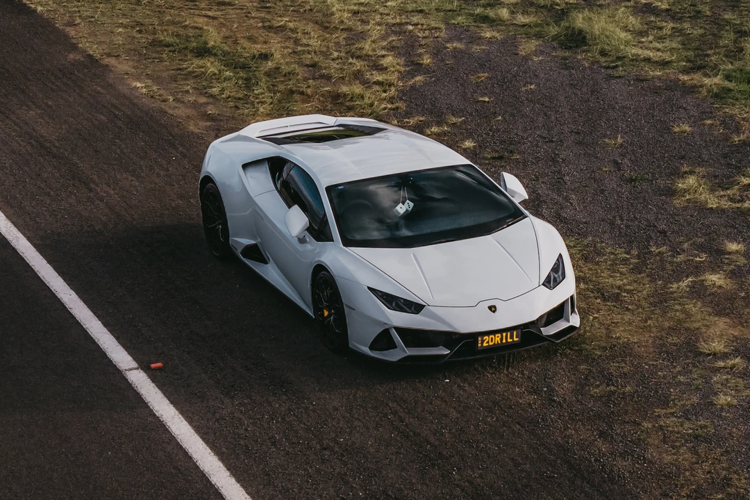 2019 Lamborghini Huracan LP640-4 EVO - Image 3 of 31