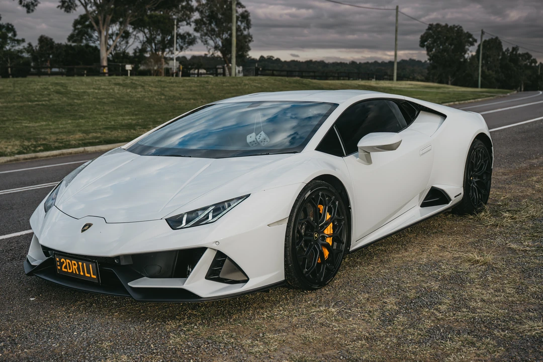 2019 Lamborghini Huracan LP640-4 EVO - Image 9 of 31