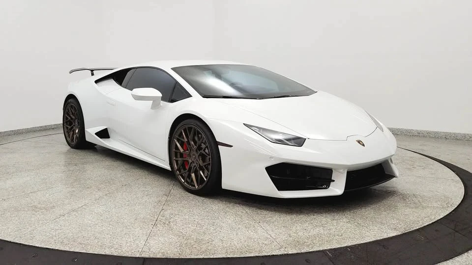 2019 Lamborghini Huracan LP580-2 - Image 2 of 20