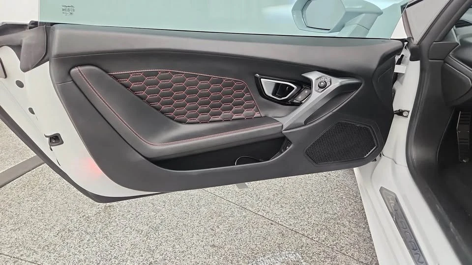 2019 Lamborghini Huracan LP580-2 - Image 15 of 20
