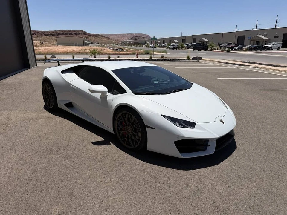 2019 Lamborghini Huracan LP580-2 - Image 4 of 6