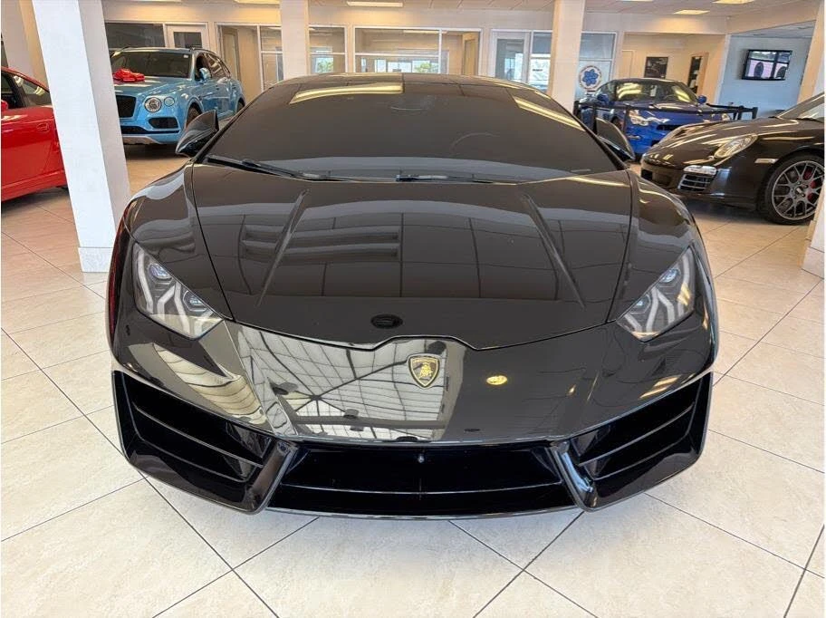 2019 Lamborghini Huracan LP580-2 - Image 2 of 31