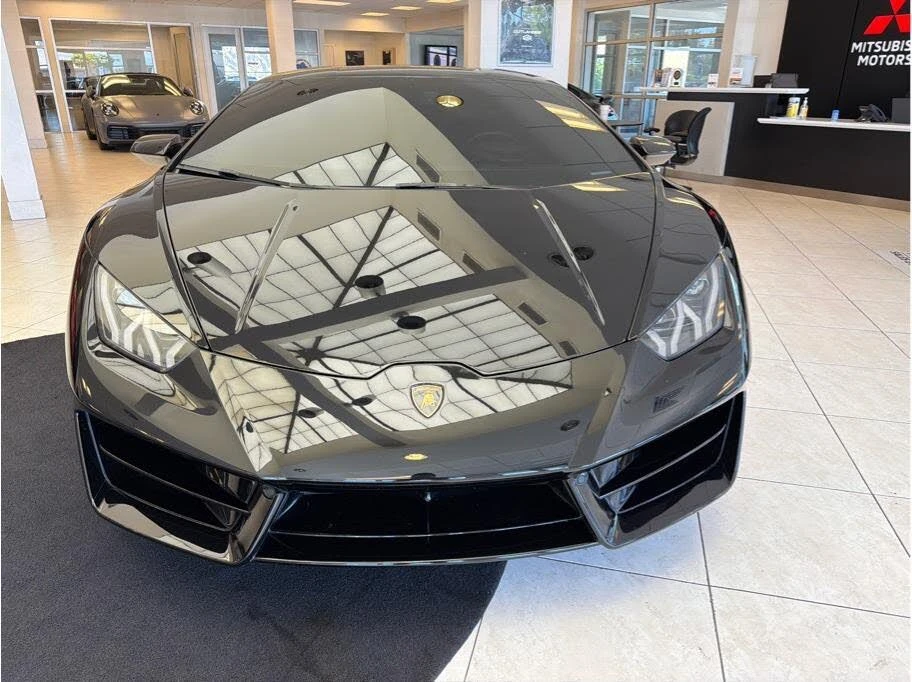 2019 Lamborghini Huracan LP580-2 - Image 5 of 31