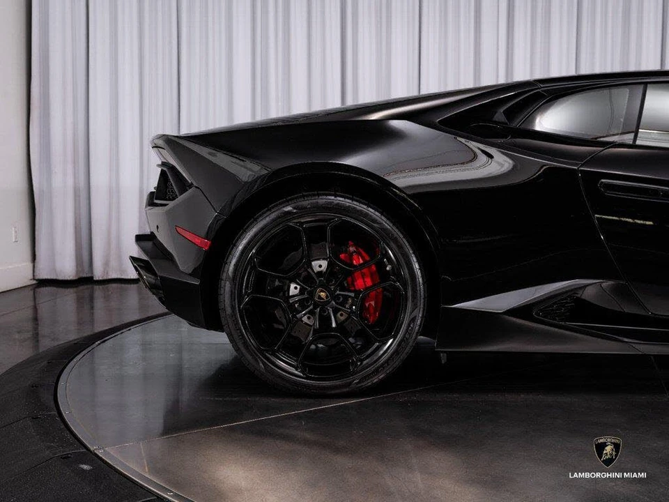 2019 Lamborghini Huracan LP580-2 - Image 17 of 31