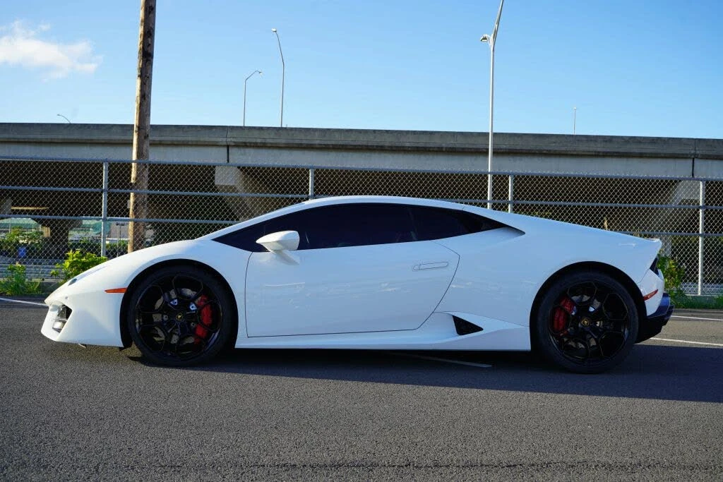 2019 Lamborghini Huracan LP580-2 - Image 2 of 31