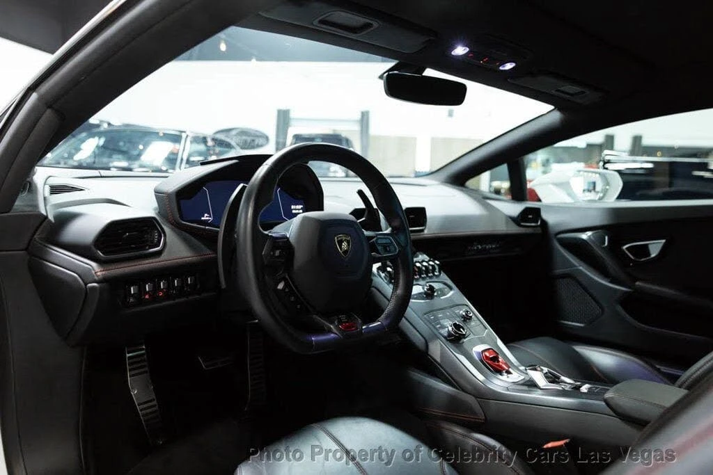 2019 Lamborghini Huracan LP580-2 - Image 2 of 31