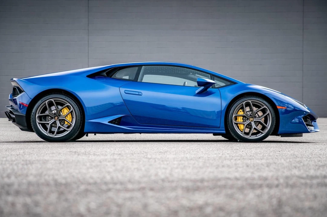 2019 Lamborghini Huracan LP580-2 - Image 3 of 31