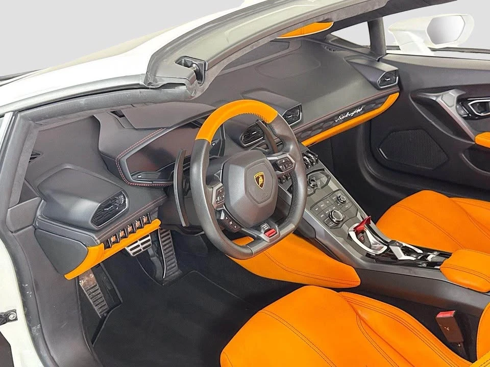 2019 Lamborghini Huracan LP580-2 - Image 6 of 18