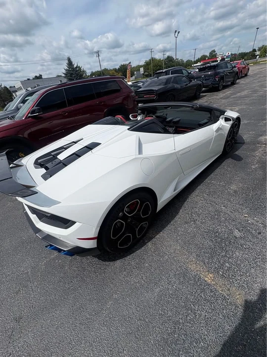 2019 Lamborghini Huracan LP580-2 - Image 3 of 6