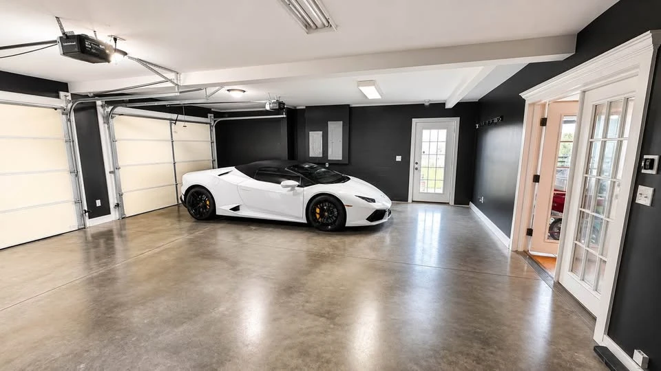 2019 Lamborghini Huracan LP580-2 - Image 4 of 8