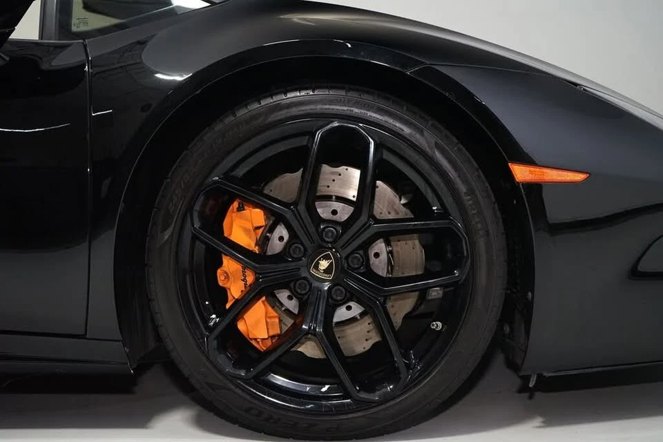2019 Lamborghini Huracan LP580-2 - Image 10 of 20