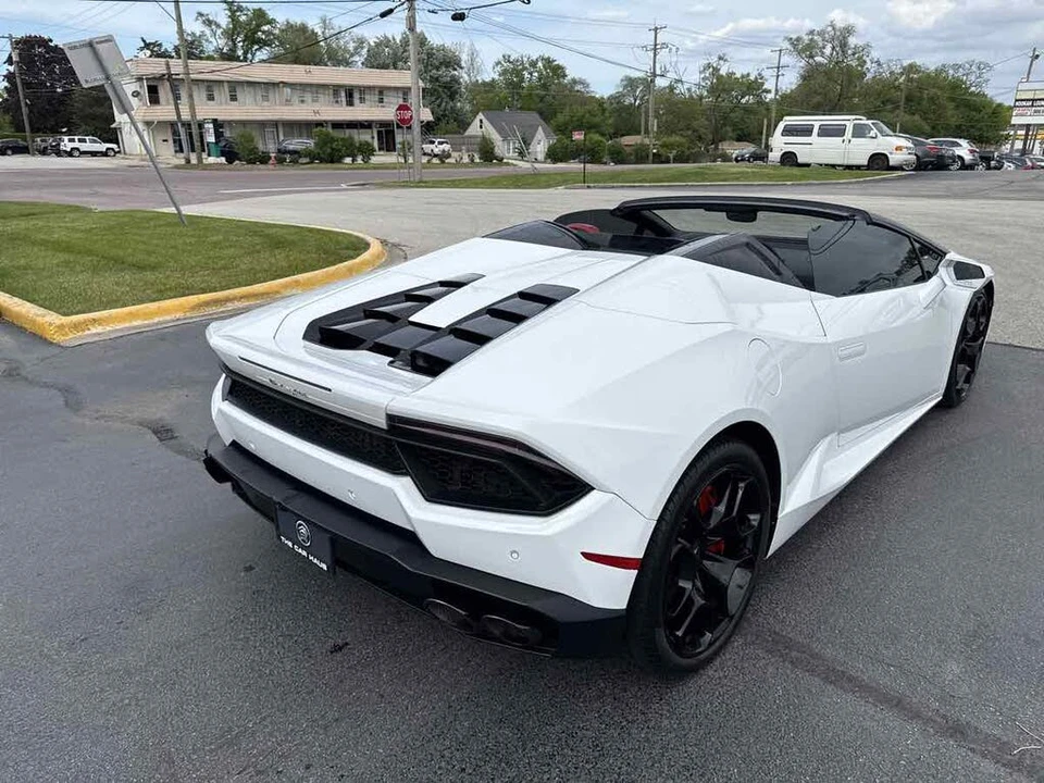 2019 Lamborghini Huracan LP580-2 - Image 6 of 31