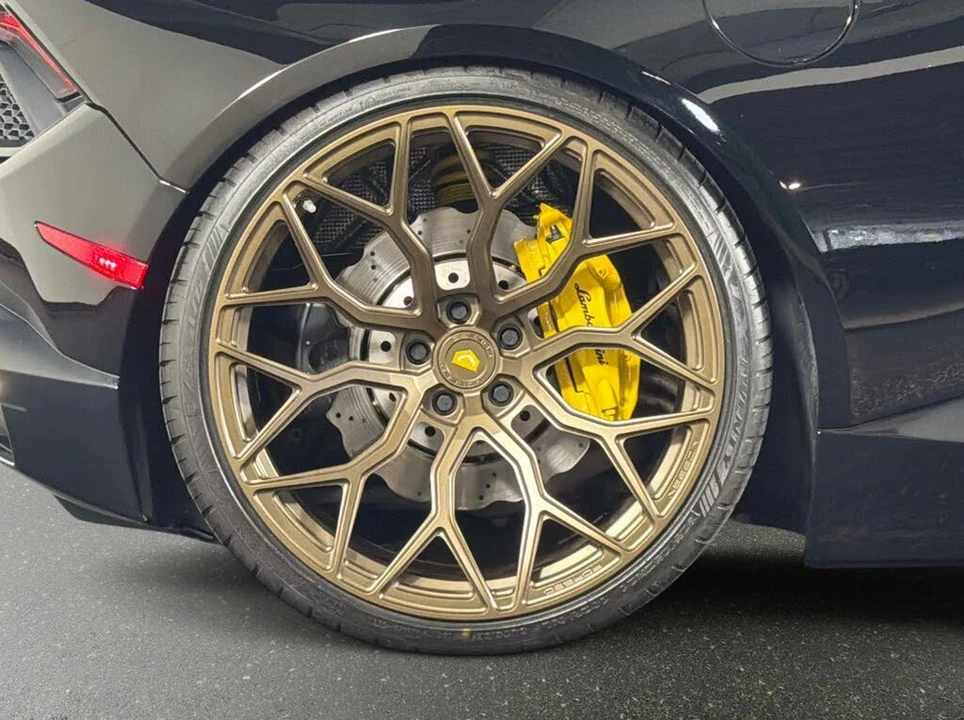 2019 Lamborghini Huracan LP580-2 - Image 4 of 31