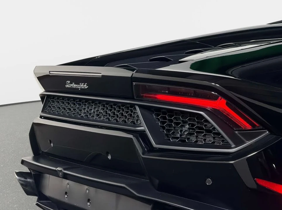 2019 Lamborghini Huracan LP580-2 - Image 6 of 31