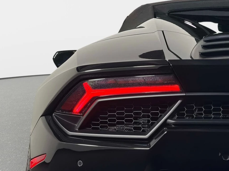 2019 Lamborghini Huracan LP580-2 - Image 9 of 31