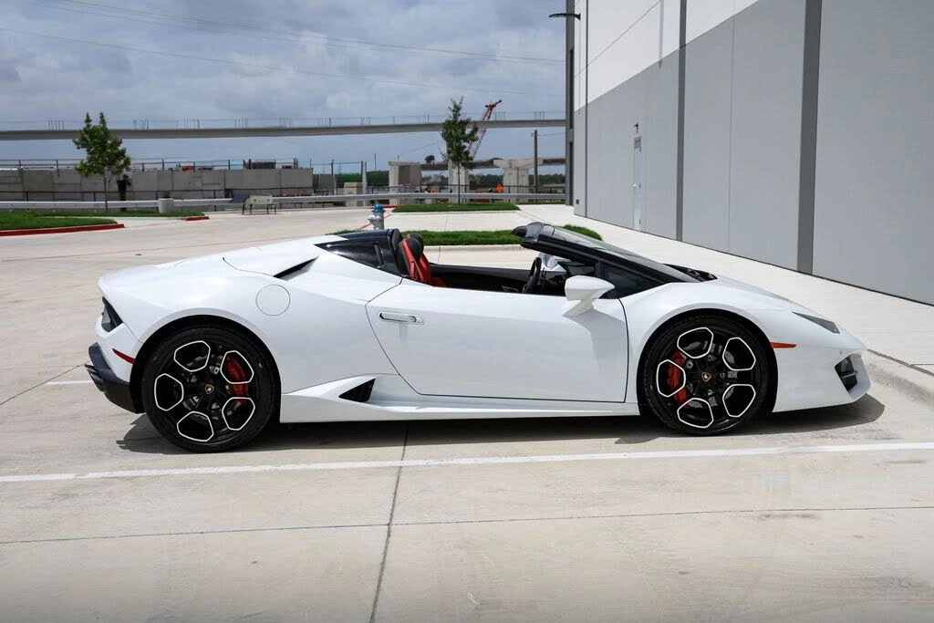 2019 Lamborghini Huracan LP580-2 - Image 11 of 31