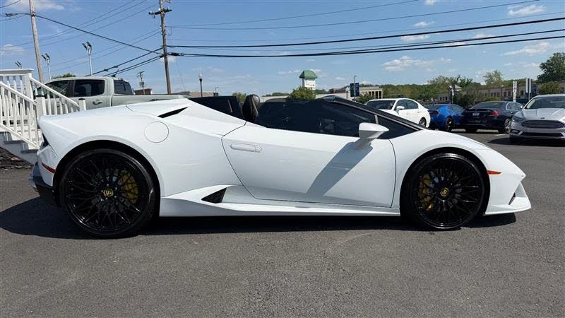 2019 Lamborghini Huracan LP580-2 - Image 9 of 31