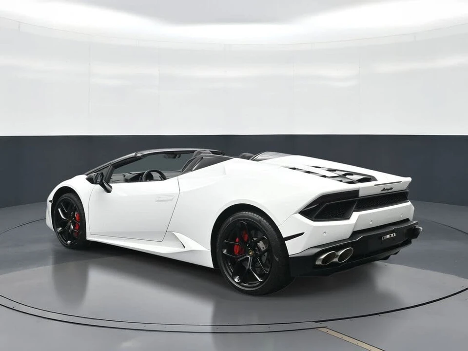 2019 Lamborghini Huracan LP580-2 - Image 3 of 21
