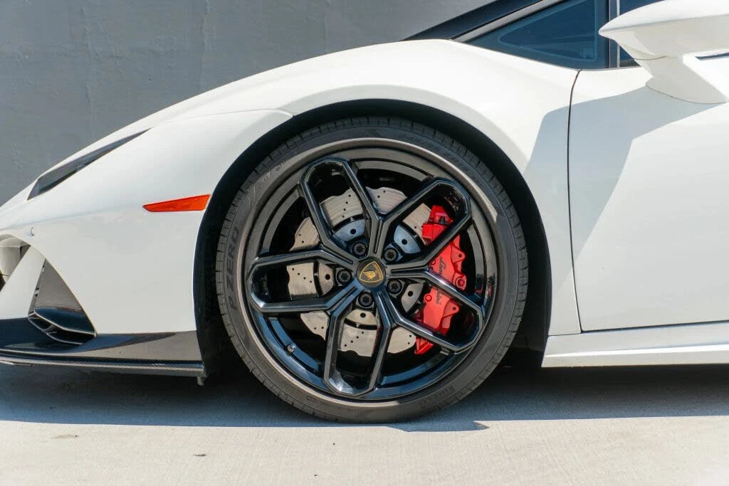 2019 Lamborghini Huracan LP580-2 - Image 18 of 31