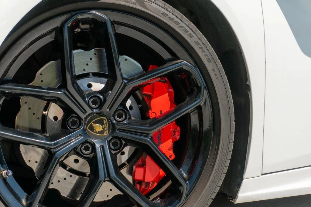 2019 Lamborghini Huracan LP580-2 - Image 26 of 31