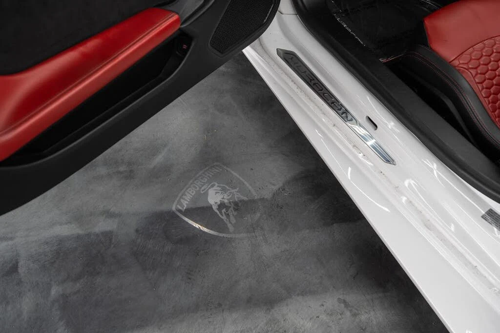 2019 Lamborghini Huracan LP580-2 - Image 28 of 31