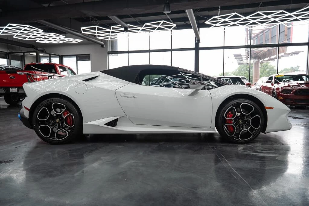 2019 Lamborghini Huracan LP580-2 - Image 7 of 31