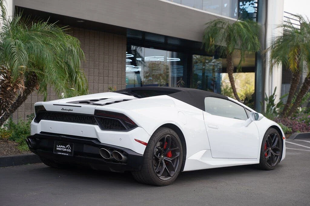 2019 Lamborghini Huracan LP580-2 - Image 2 of 23