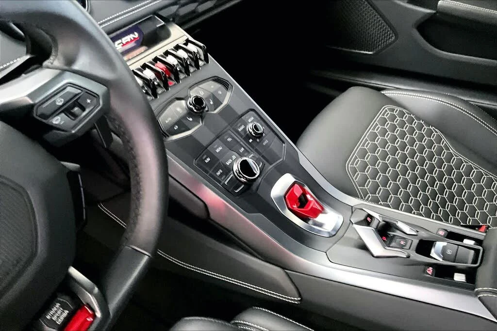 2019 Lamborghini Huracan LP580-2 - Image 14 of 30