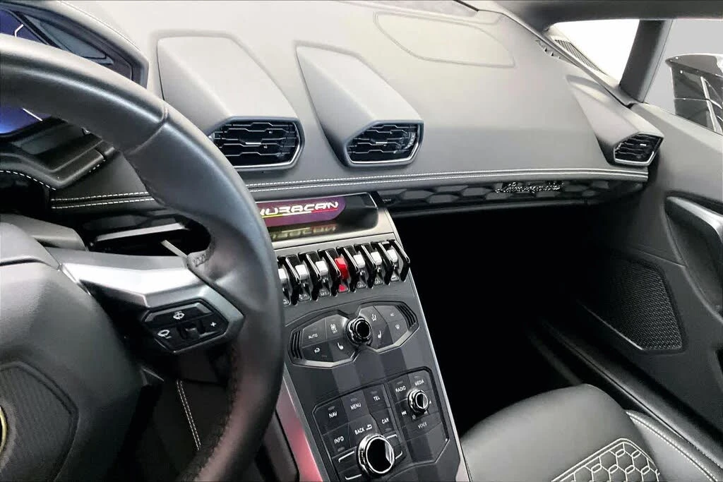 2019 Lamborghini Huracan LP580-2 - Image 5 of 30