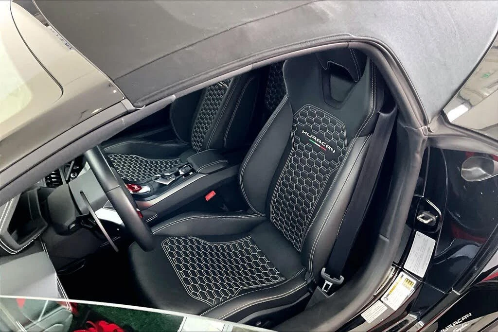 2019 Lamborghini Huracan LP580-2 - Image 6 of 30