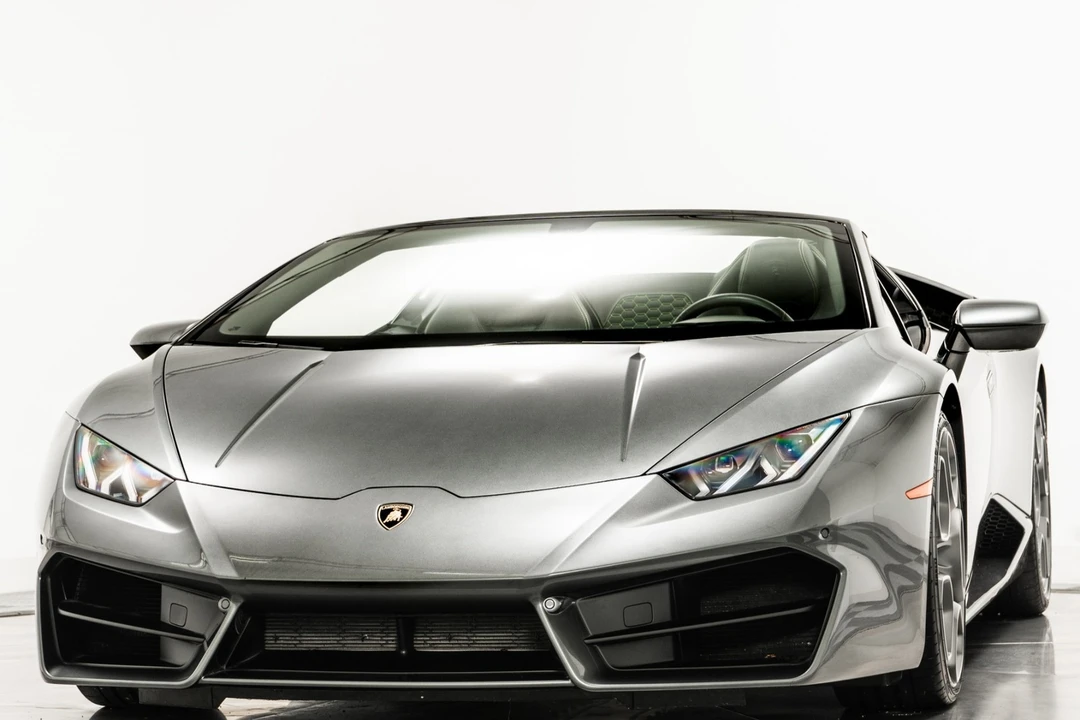 2019 Lamborghini Huracan LP580-2 - Image 5 of 12