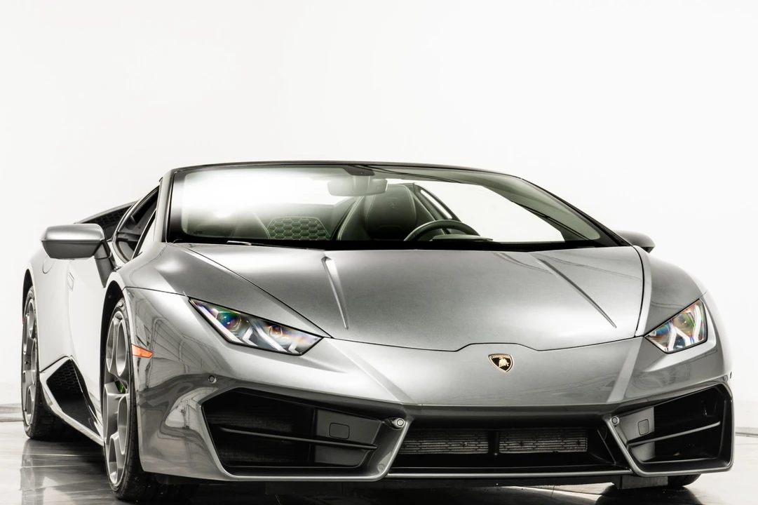 2019 Lamborghini Huracan LP580-2 - Image 3 of 12