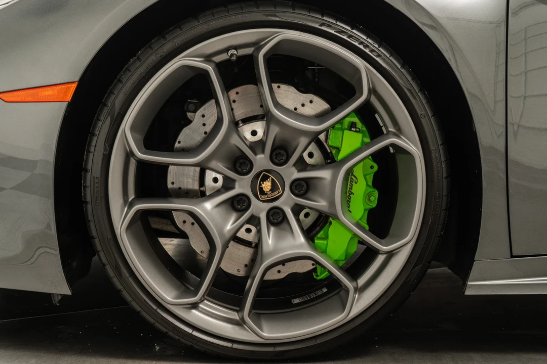 2019 Lamborghini Huracan LP580-2 - Image 10 of 12