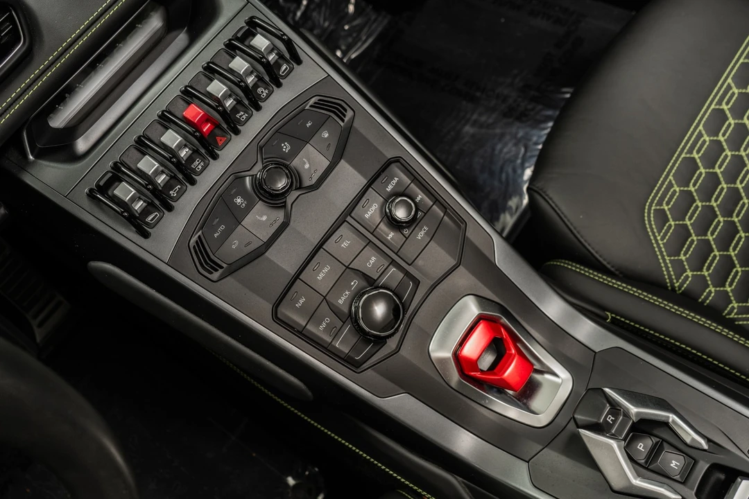 2019 Lamborghini Huracan LP580-2 - Image 16 of 21
