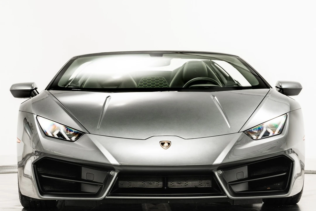 2019 Lamborghini Huracan LP580-2 - Image 4 of 12