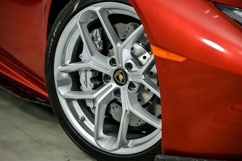 2019 Lamborghini Huracan LP580-2 - Image 4 of 12