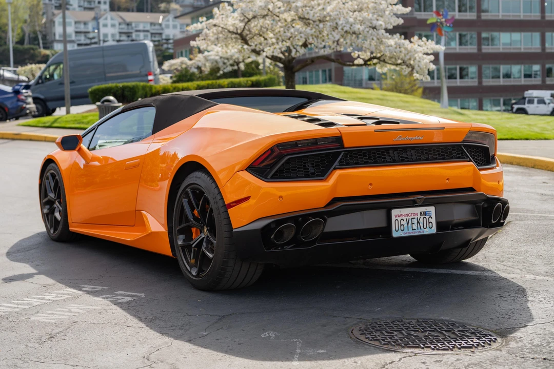 2019 Lamborghini Huracan LP580-2 - Image 8 of 31